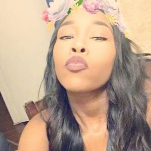 Meet your Posher, Lashea